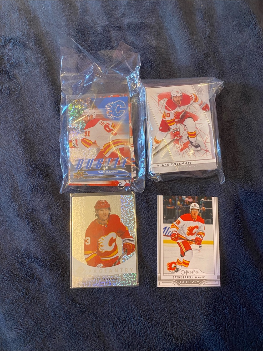 NHL Upper deck Calgary flames card lot
